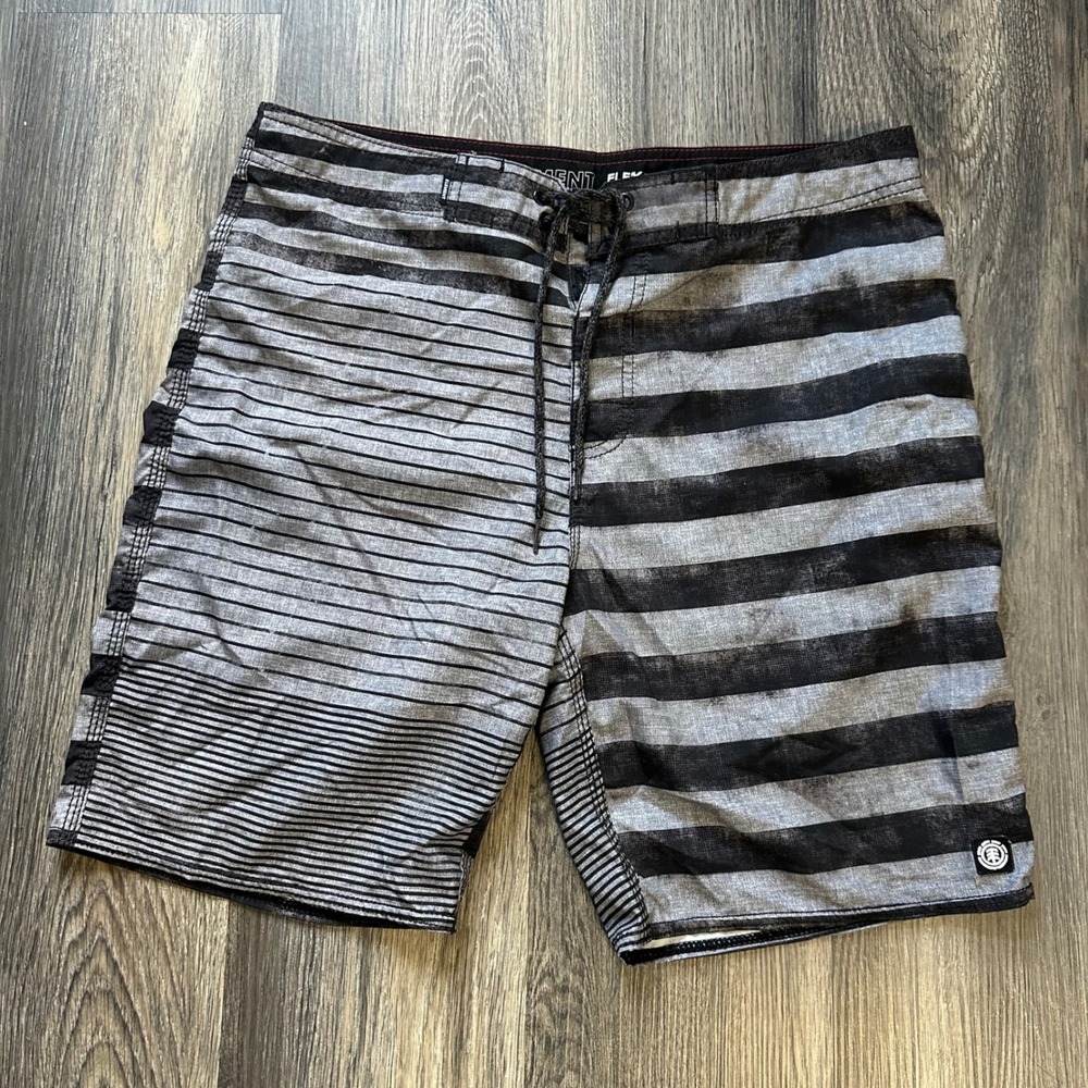 Element Flex‎ Mens Board Shorts Grey Black Striped Swim Trunks Size 34 M161TGRI